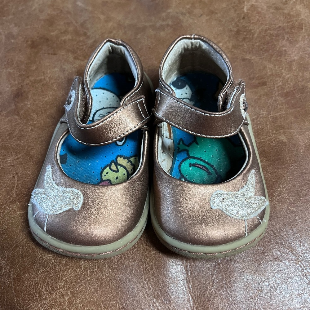 Liv and Luca sandals